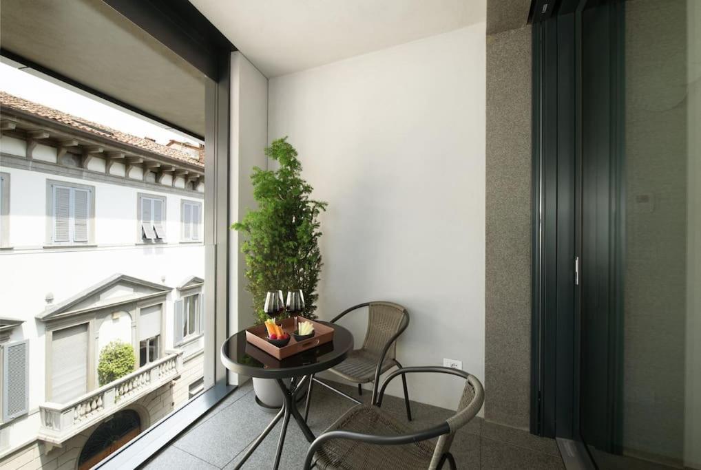 Cicerone Apartment Bergamo Bagian luar foto