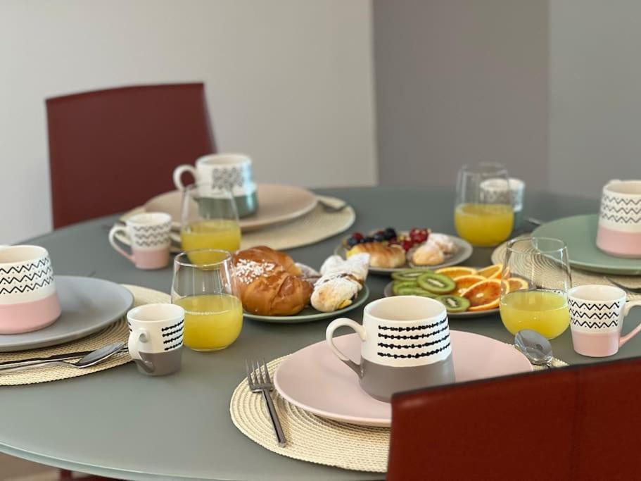Cicerone Apartment Bergamo Bagian luar foto